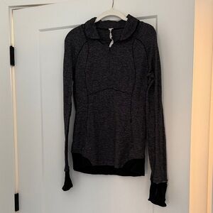 Lululemon Women's Black Long Sleeve Sweatshirt